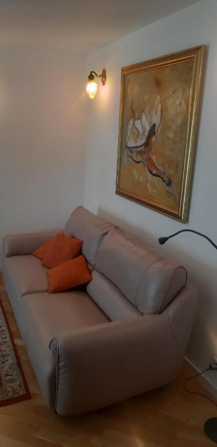 Apartament Ultracentral Piata Unirii Apartment Bucharest Exterior photo